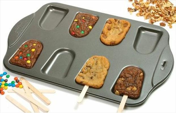 Cookie-Sickle Pan