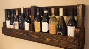 DIY Old Pallet Wine Bottle Shelf