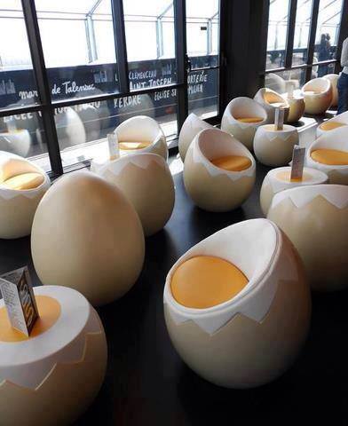 egg-seats